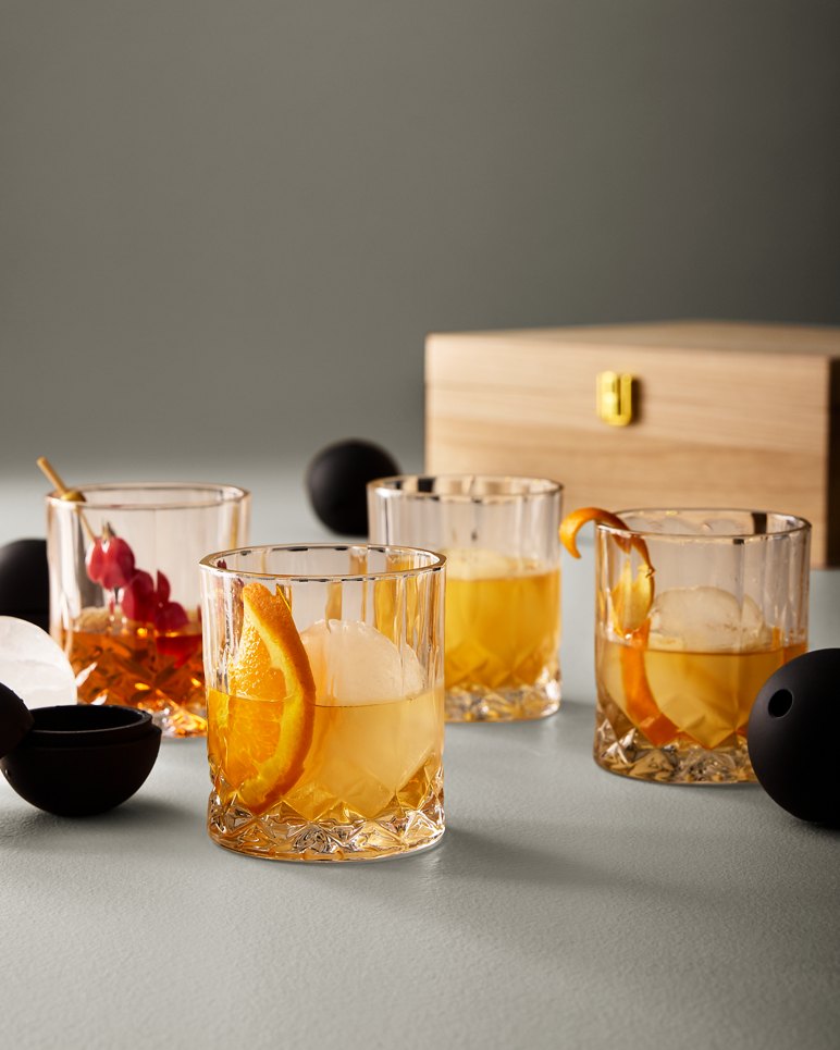 Tommy Bahama Crystal Rocks Glass and Ice Sphere Set - Clear